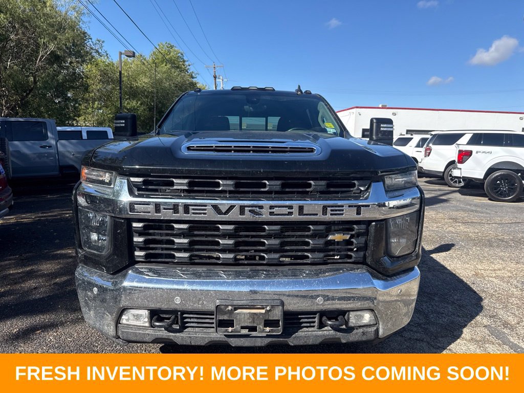 Used 2022 Chevrolet Silverado 3500 LT w/ Texas Edition AWD/4WD image 7