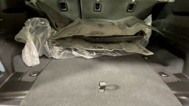 Used 2024 Jeep Wrangler Unlimited AWD/4WD image 13