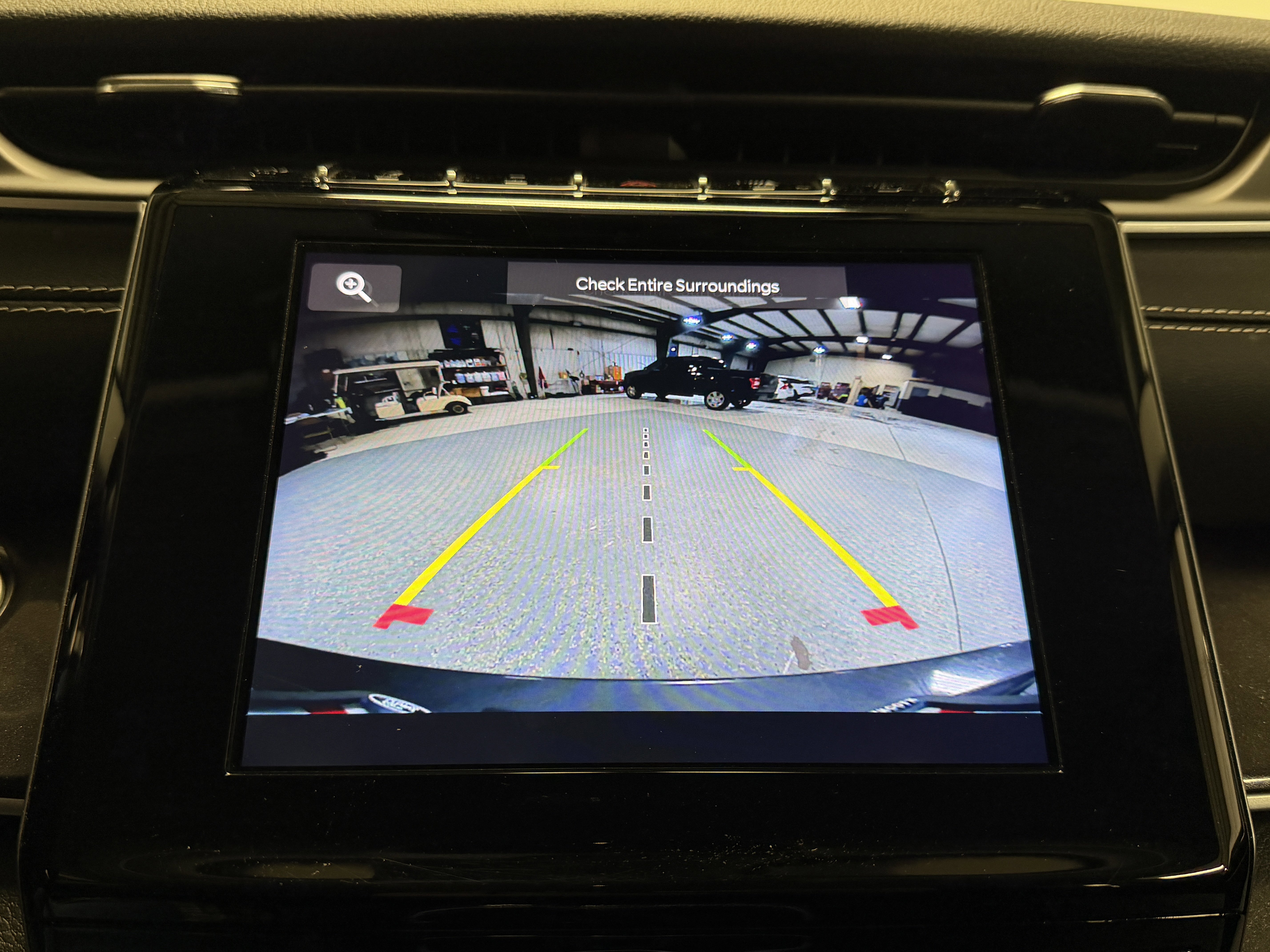 Used 2023 Jeep Grand Cherokee Laredo image 11