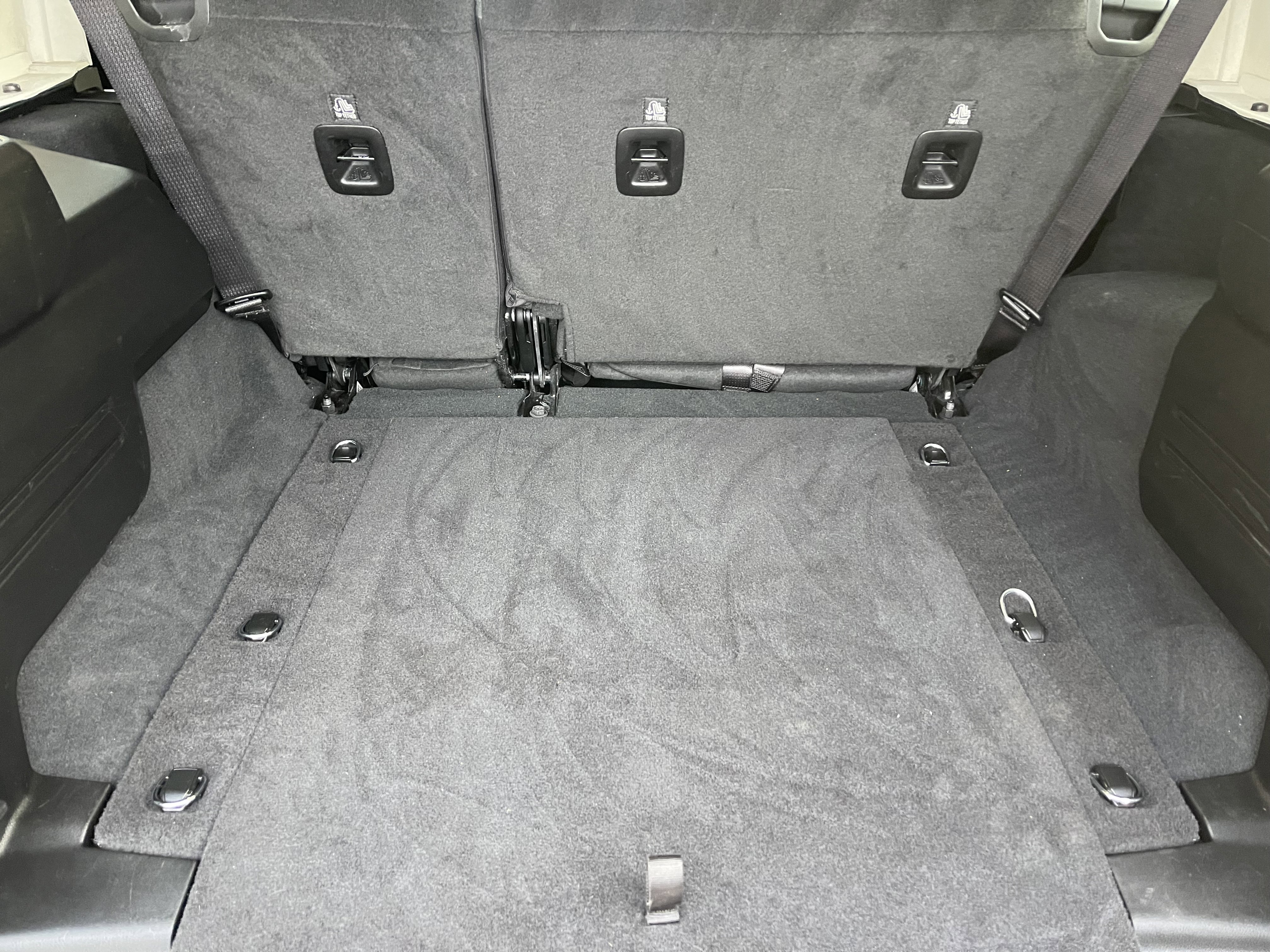 Used 2025 Jeep Wrangler Unlimited Rubicon AWD/4WD image 23