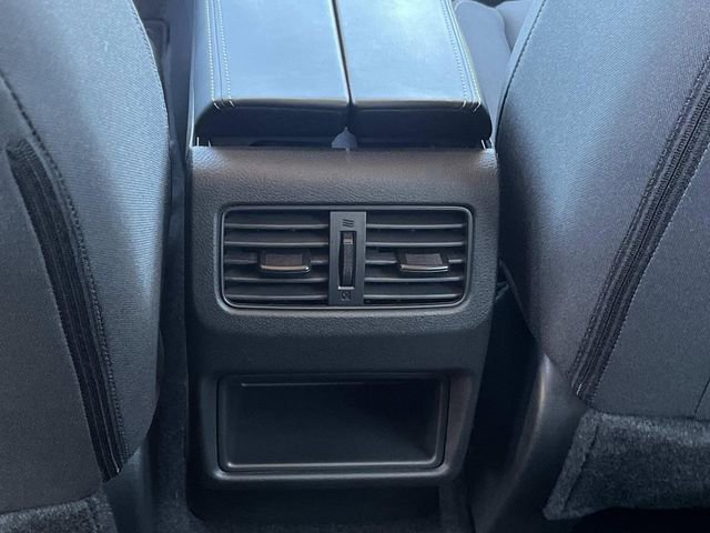 Used 2025 Nissan Rogue S FWD image 17