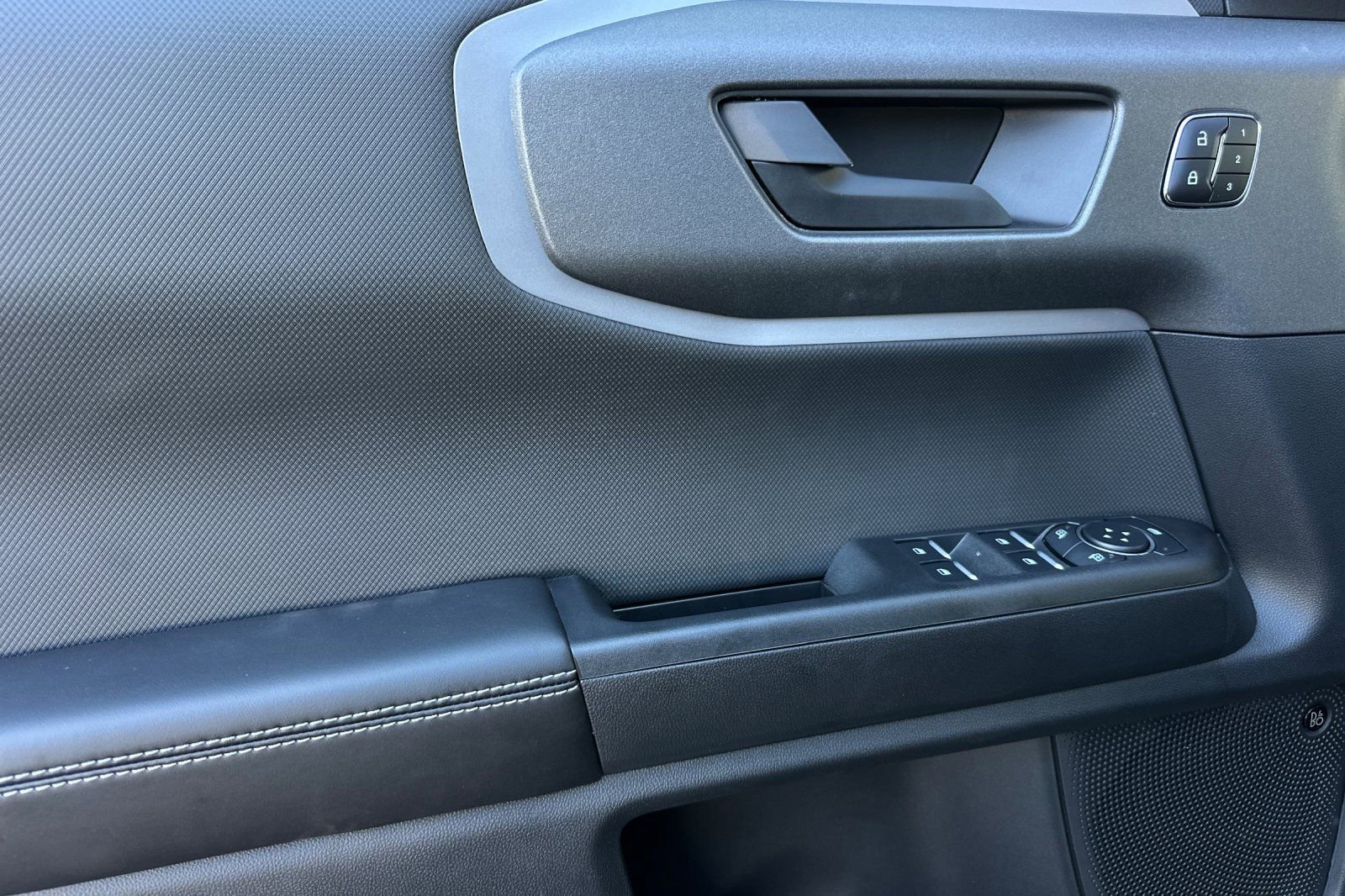 New 2025 Ford Bronco Sport Outer Banks w/ Sasquatch Outer Banks Package image 10