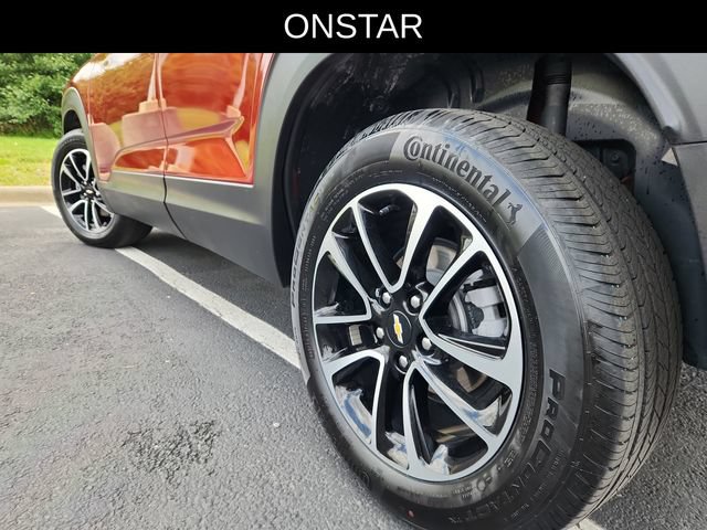 Used 2025 Chevrolet TrailBlazer LT AWD/4WD image 17