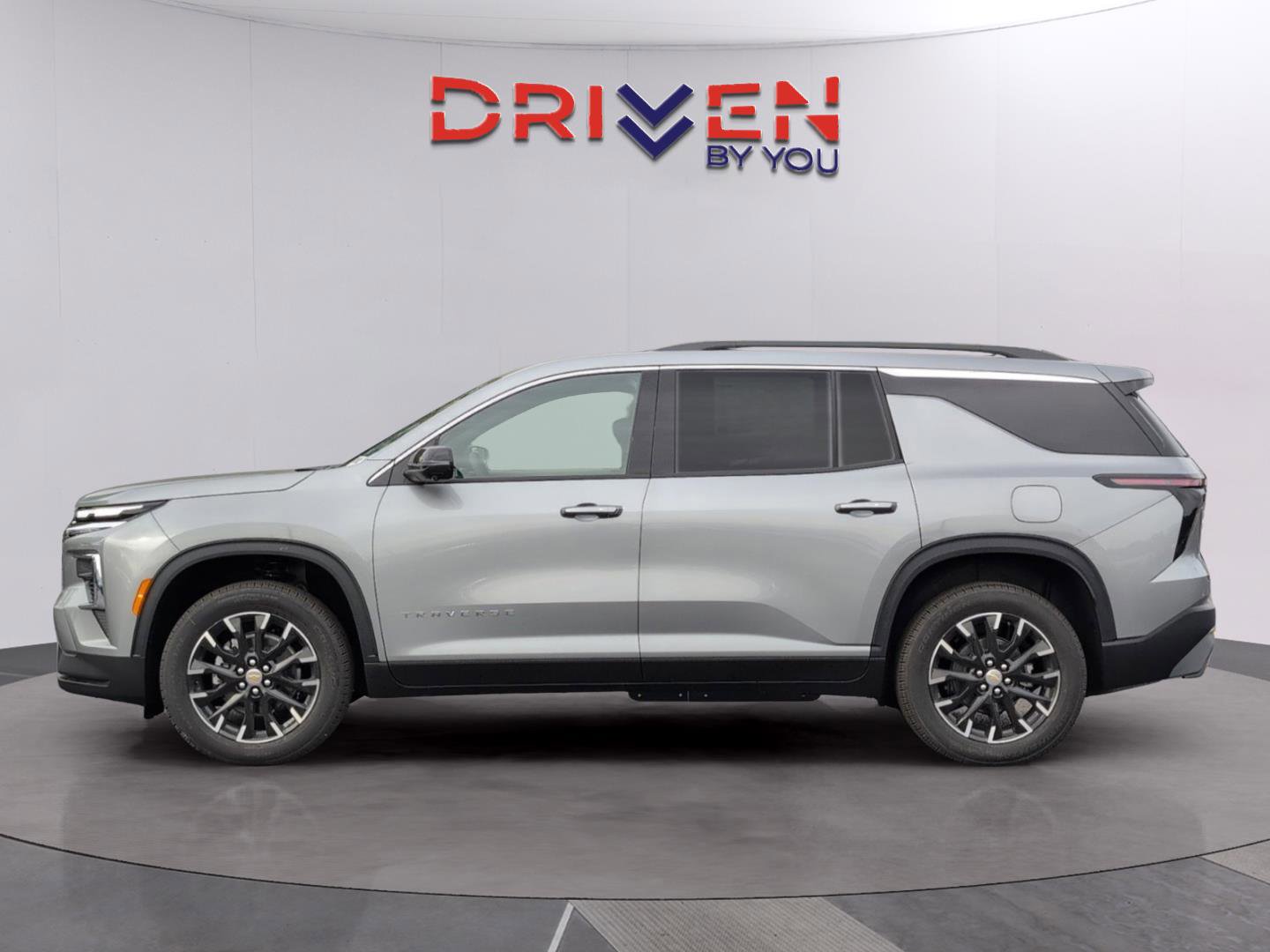 New 2026 Chevrolet Traverse LT w/ Sun and Wheel Package image 2