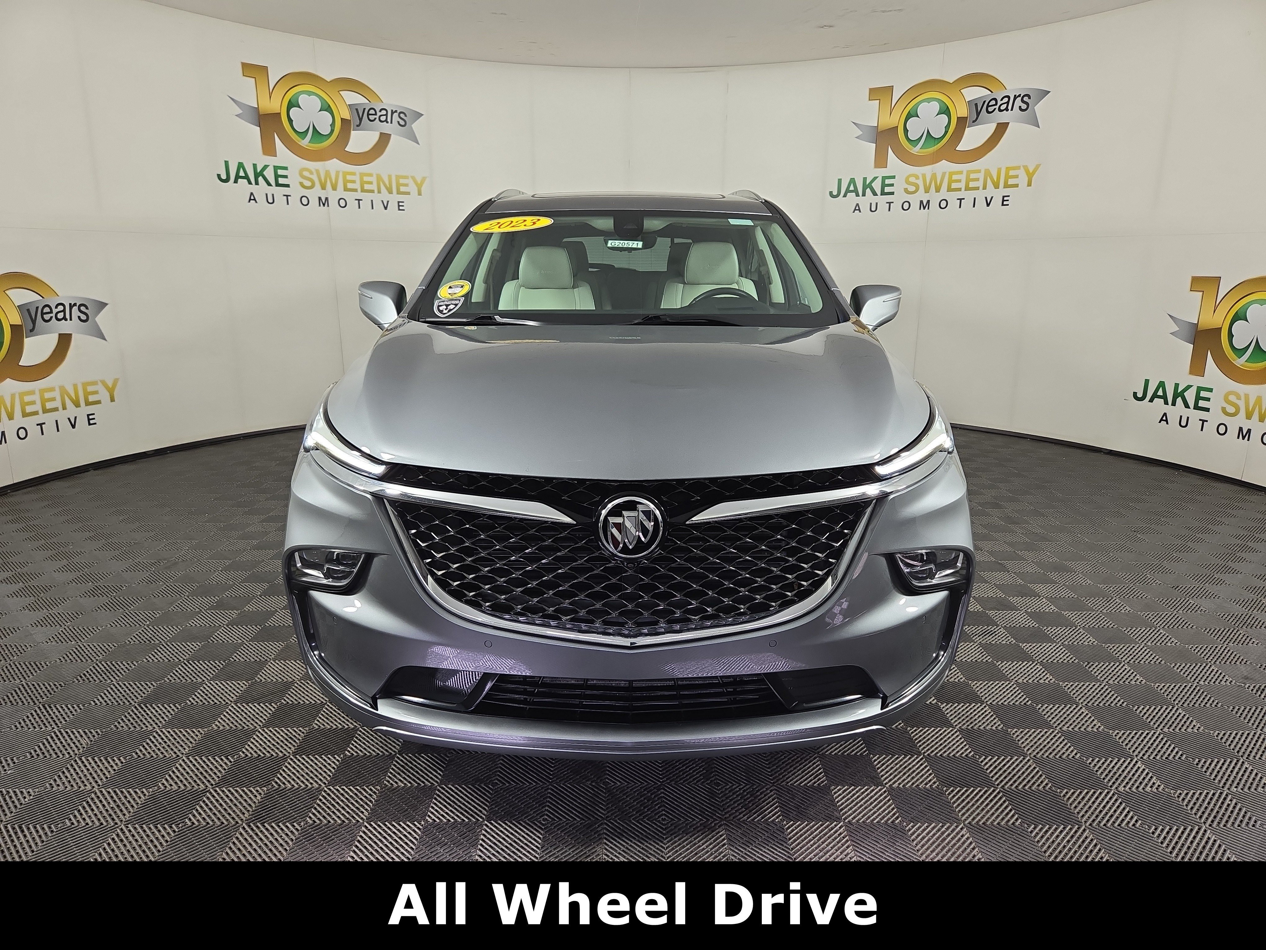 Certified 2023 Buick Enclave Avenir w/ Avenir Technology Package AWD/4WD image 2