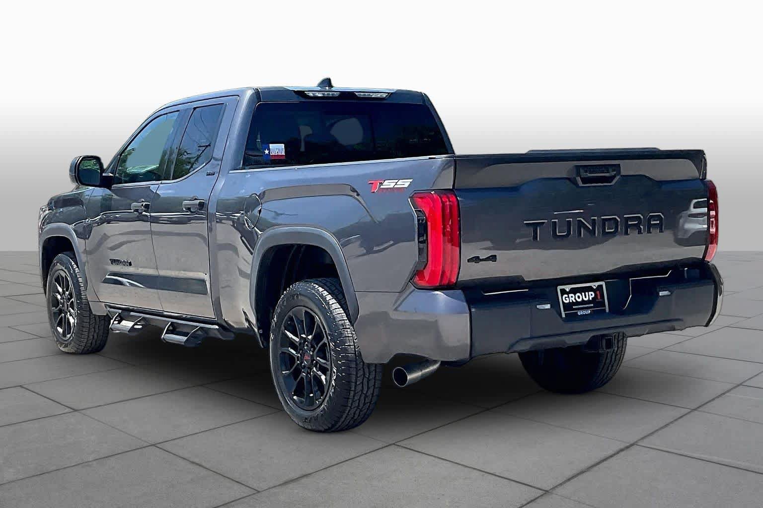 Used 2022 Toyota Tundra SR5 AWD/4WD image 12