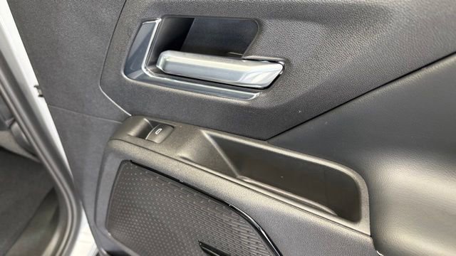 Used 2025 Chevrolet Silverado EV LT AWD/4WD image 27