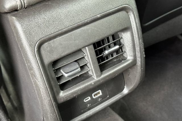 Used 2024 Cadillac XT4 Premium Luxury image 44