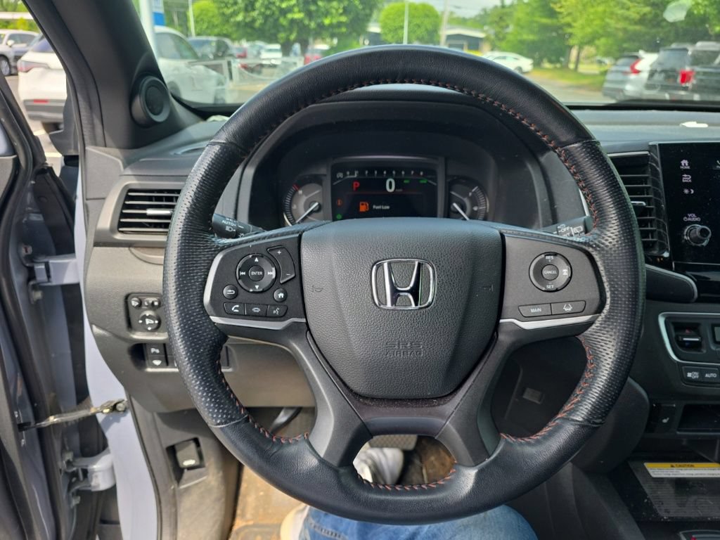 Used 2023 Honda Passport TrailSport image 13