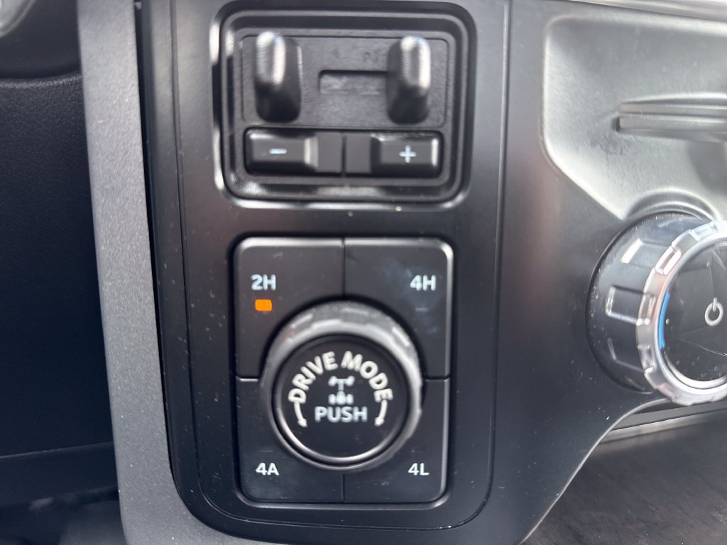 Used 2023 Ford F150 Lariat w/ Equipment Group 502A High AWD/4WD image 26