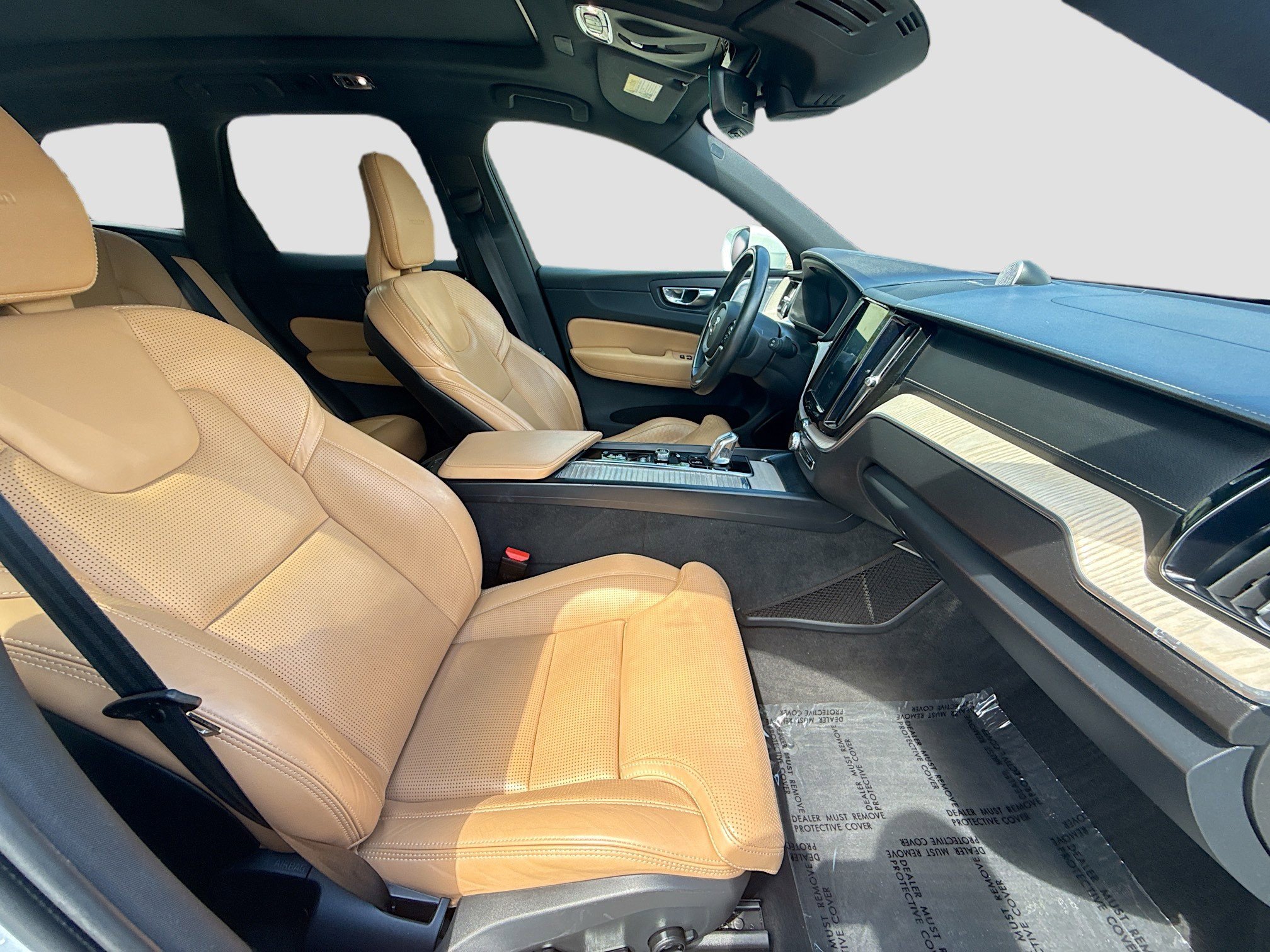 Used 2019 Volvo XC60 T8 Inscription w/ Advanced Package image 31