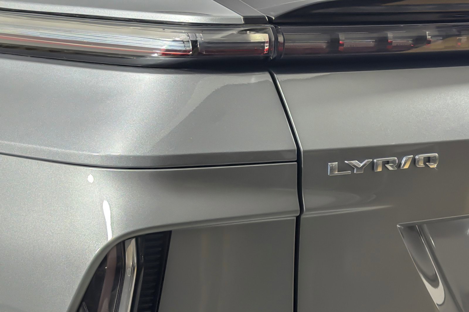 Used 2024 Cadillac Lyriq Luxury image 26