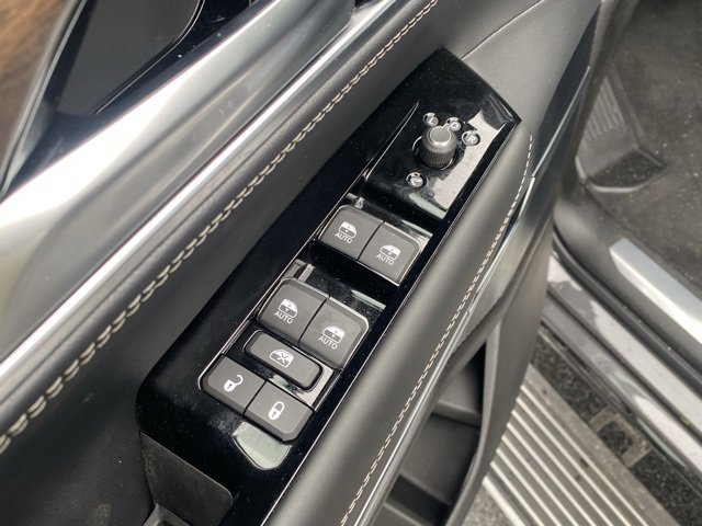 New 2024 Jeep Grand Wagoneer Series I w/ HD Trailer Tow Package image 13