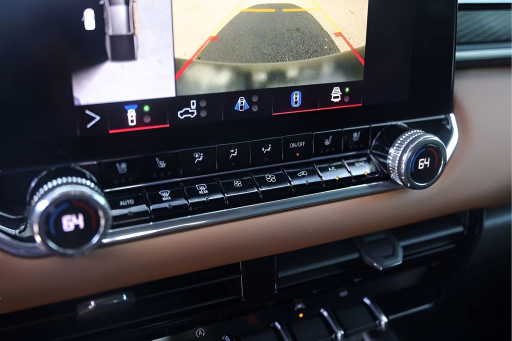 Used 2026 GMC Canyon AT4 w/ Technology Plus Package image 20