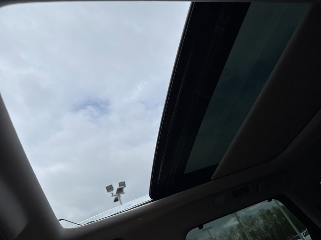 New 2026 Nissan Pathfinder Platinum image 26