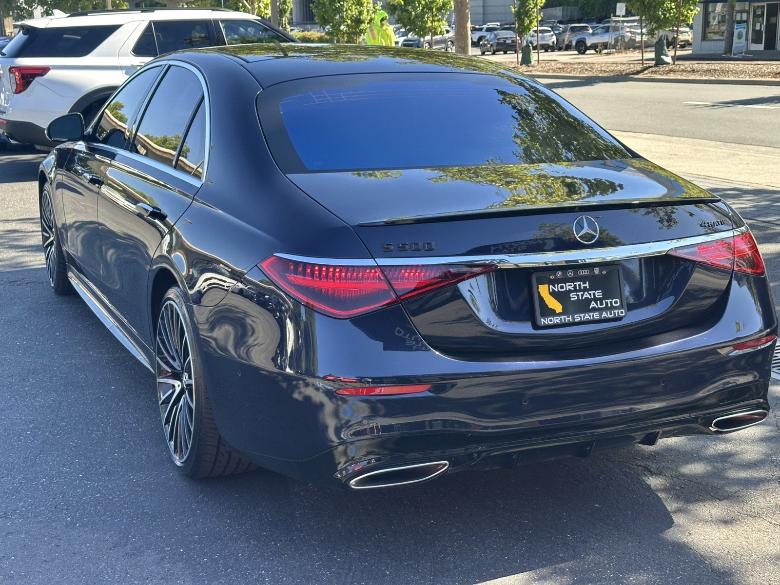 Used 2022 Mercedes-Benz S 500 4MATIC image 11