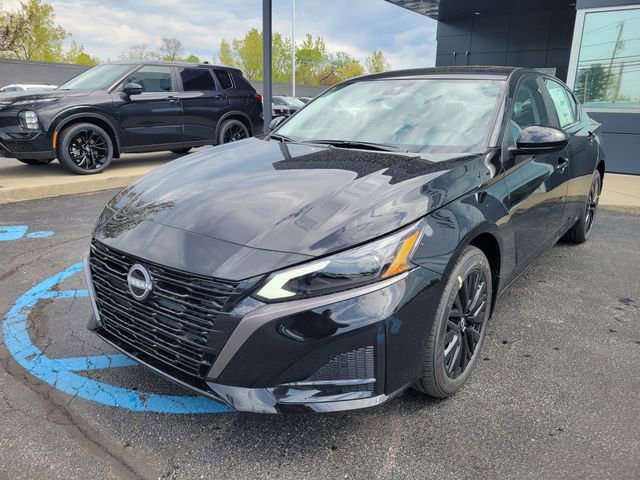 New 2026 Nissan Altima 2.5 SV w/ SV Special Edition Package AWD/4WD image 10