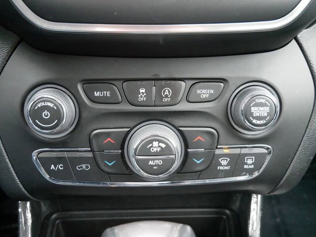 Used 2022 Jeep Cherokee Latitude Lux image 20