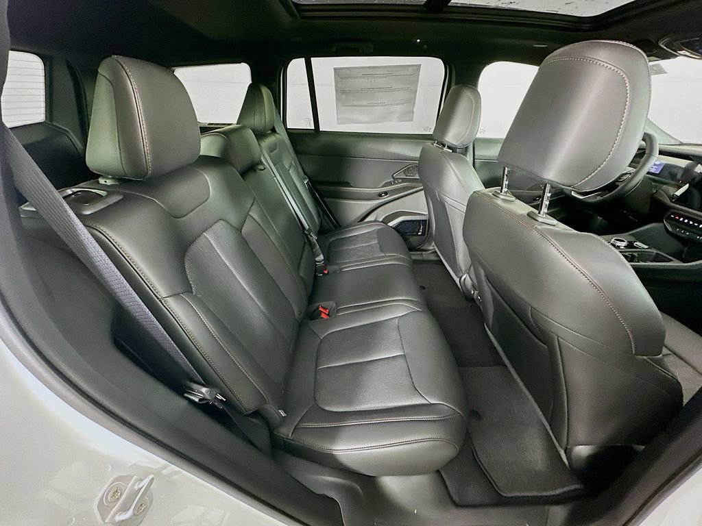 New 2026 Jeep Cherokee Overland image 34