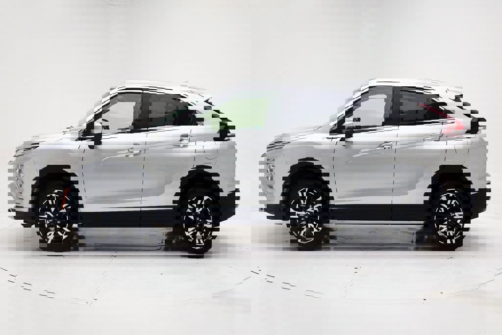 Used 2025 Mitsubishi Eclipse Cross SE image 5