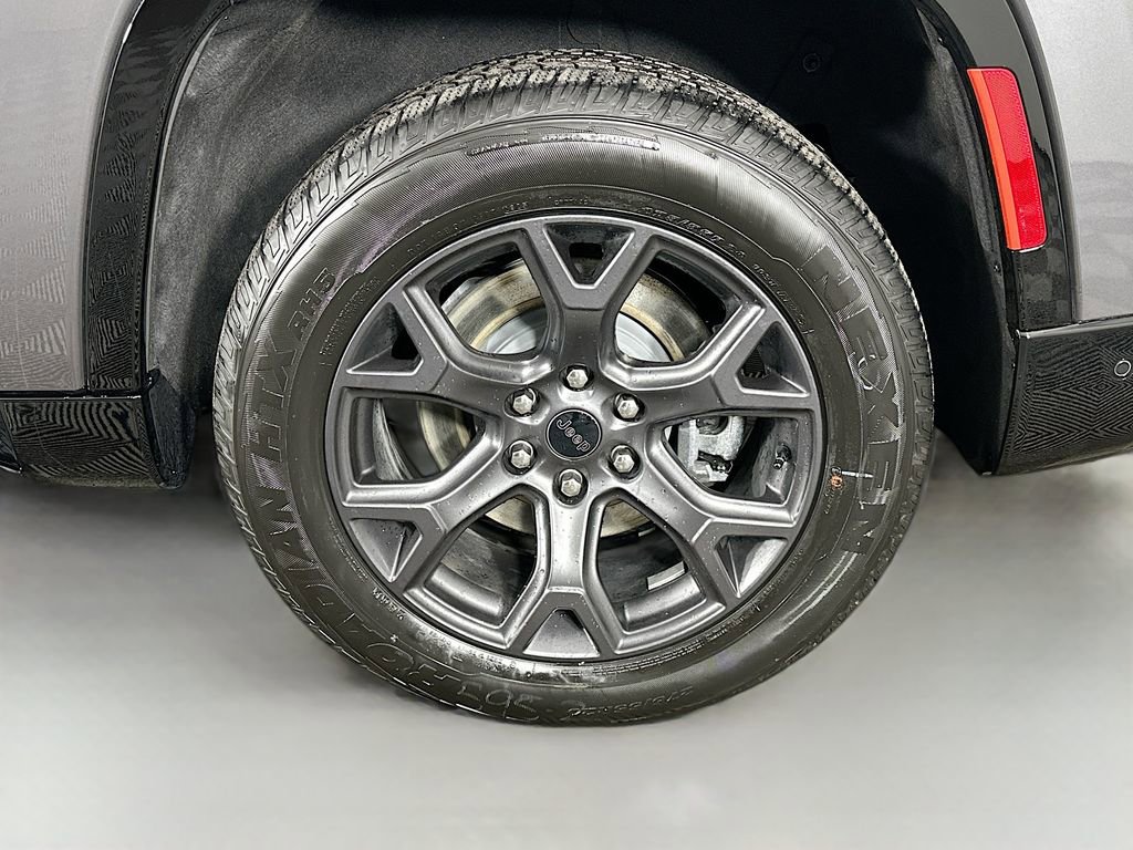 New 2026 Jeep Grand Wagoneer Limited w/ Convenience Group I image 17