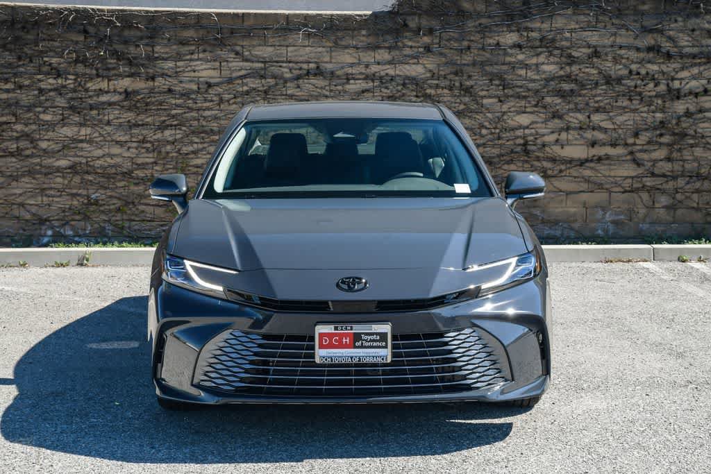 Used 2026 Toyota Camry XLE FWD video 2
