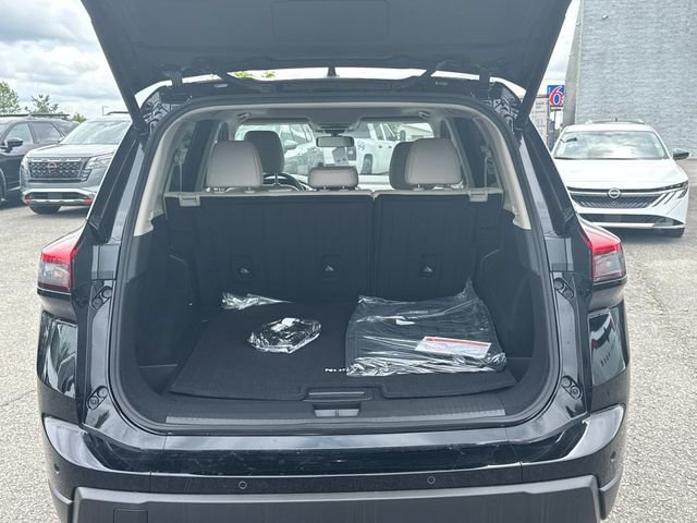 New 2026 Nissan Rogue SV FWD image 13