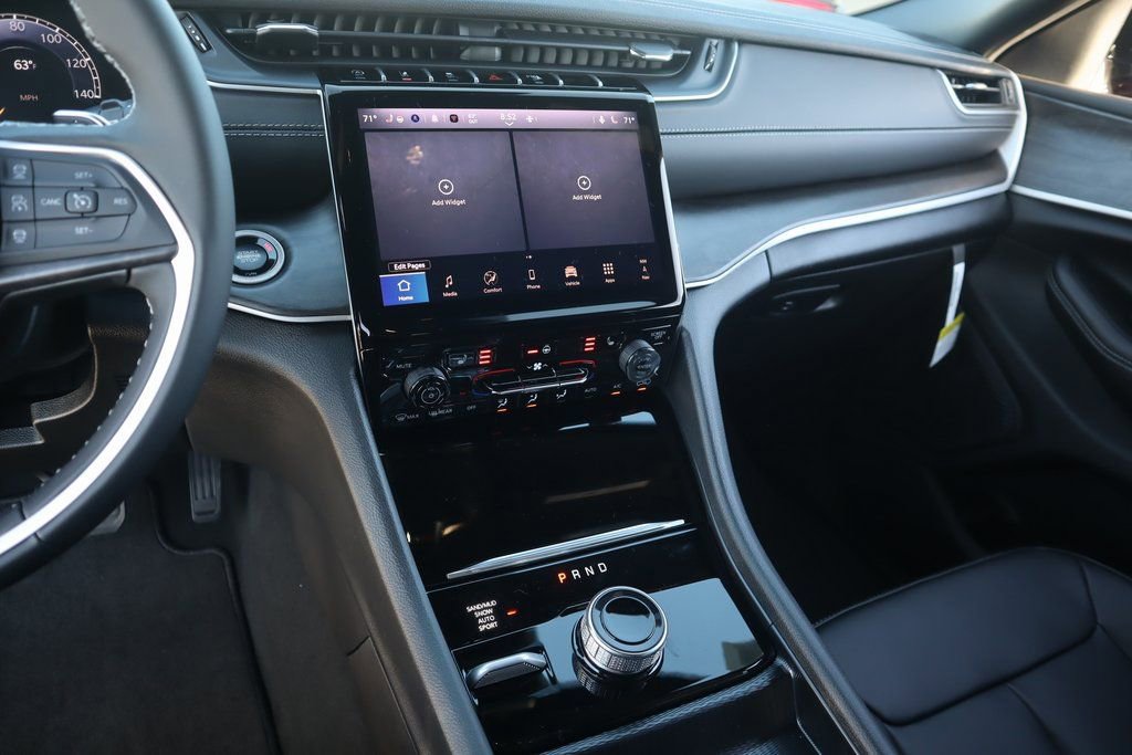 New 2025 Jeep Grand Cherokee L Limited image 5