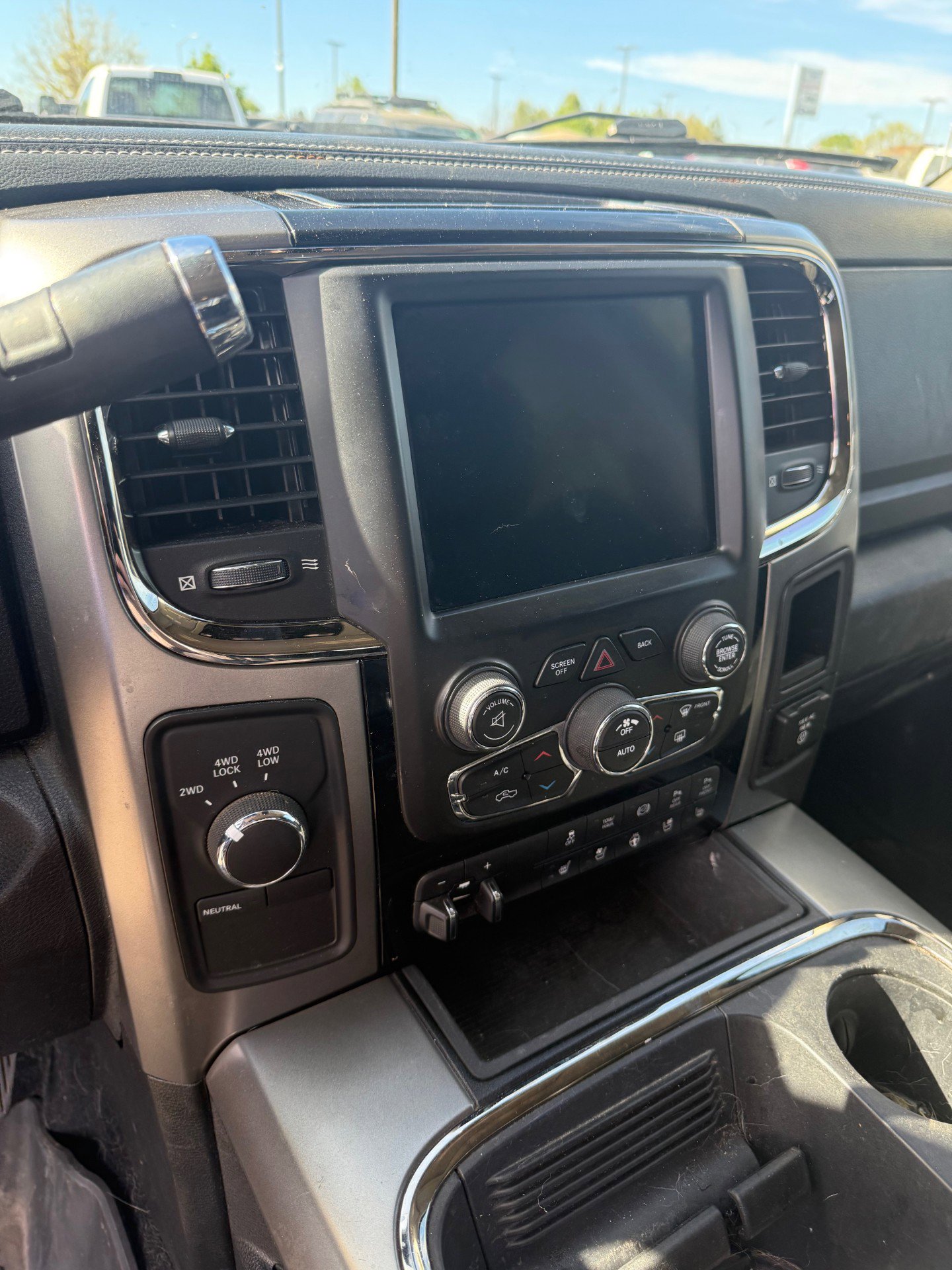 Used 2018 RAM 2500 Laramie w/ Sport Appearance Group image 5
