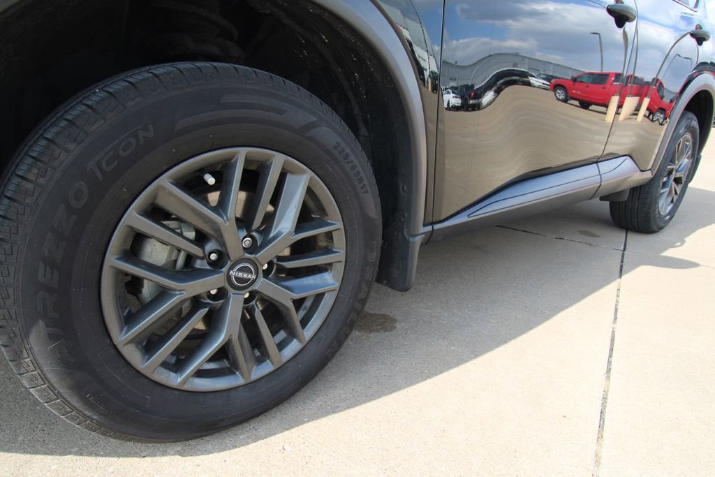 Used 2022 Nissan Rogue S image 10