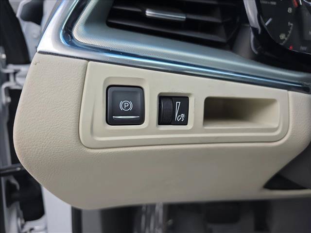 Used 2021 Cadillac XT5 Premium Luxury AWD/4WD image 25