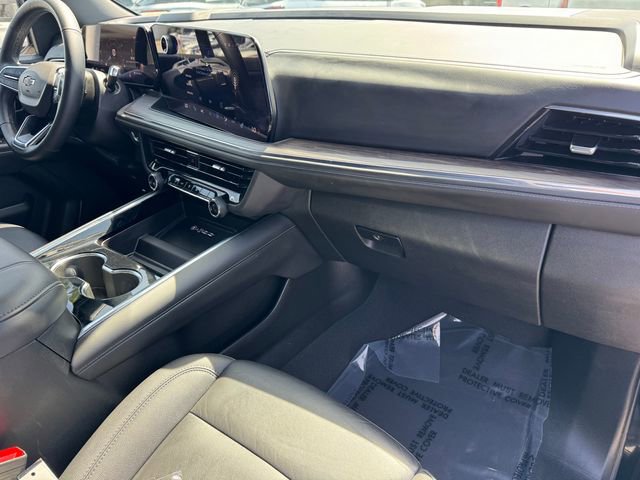 Certified 2025 Chevrolet Suburban Z71 image 7