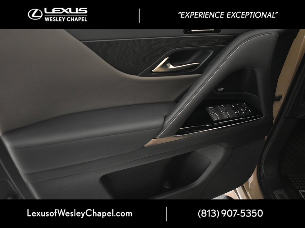 Used 2025 Lexus LX 700h Overtrail image 13