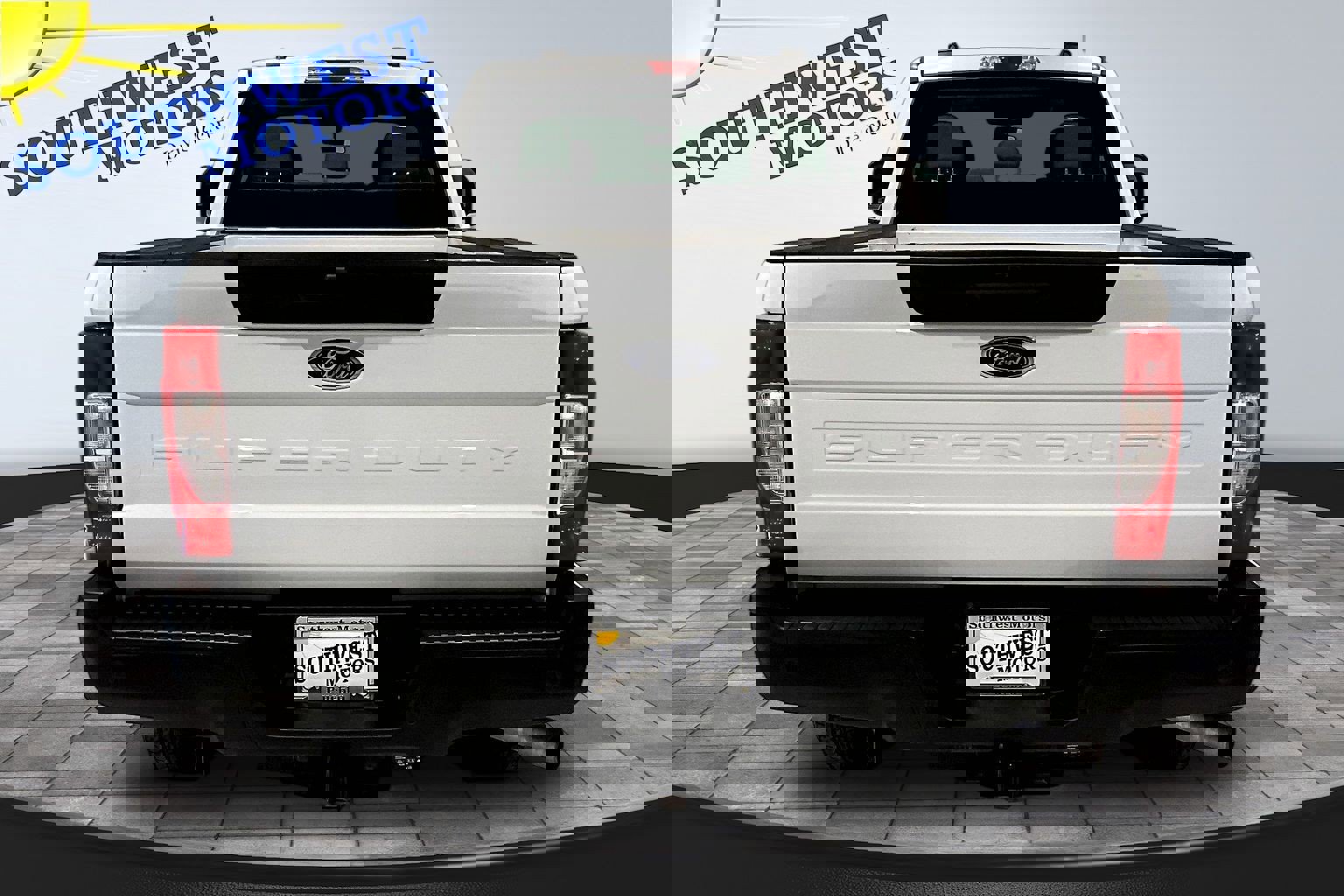 Used 2021 Ford F250 XL w/ Power Equipment Group image 5