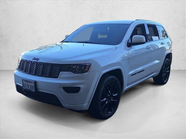 Used 2021 Jeep Grand Cherokee Laredo X image 1