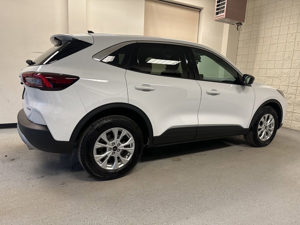 Used 2023 Ford Escape Active AWD/4WD image 44