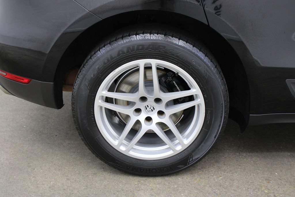 Used 2020 Porsche Macan AWD/4WD image 14