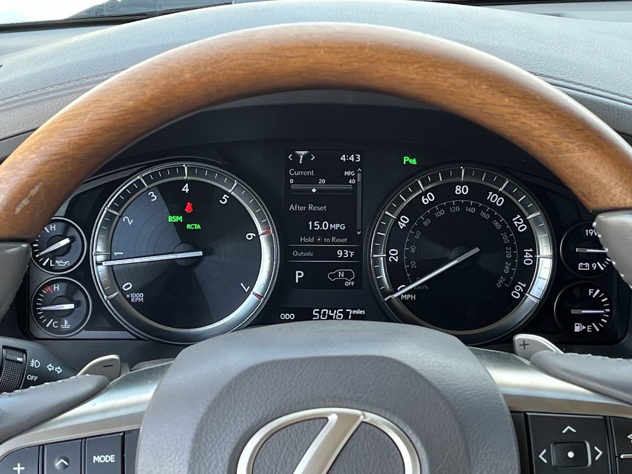 Used 2019 Lexus LX 570 4WD w/ Luxury Package image 13