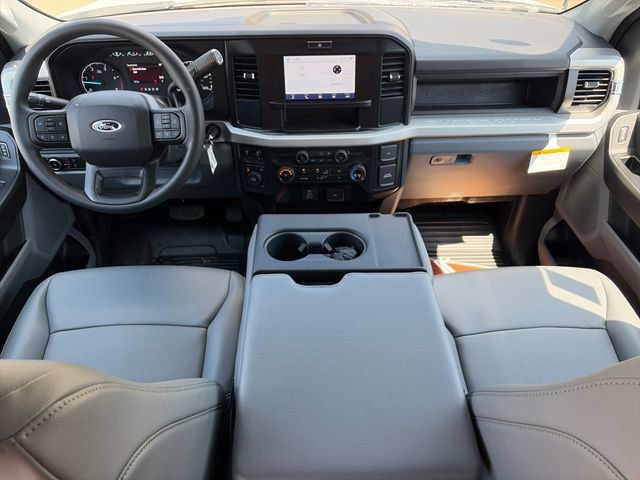 New 2026 Ford F550 4x4 Crew Cab image 10