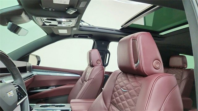Used 2025 Cadillac Escalade Sport w/ Touring Package image 37