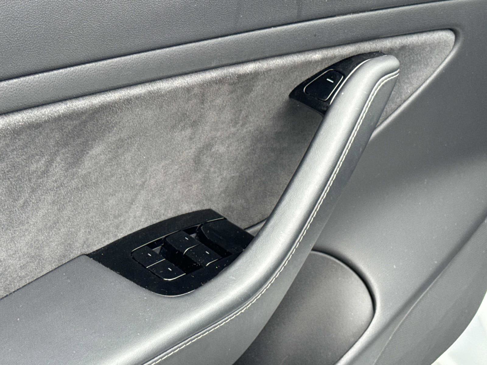 Used 2019 Tesla Model 3 Standard Range Plus image 17