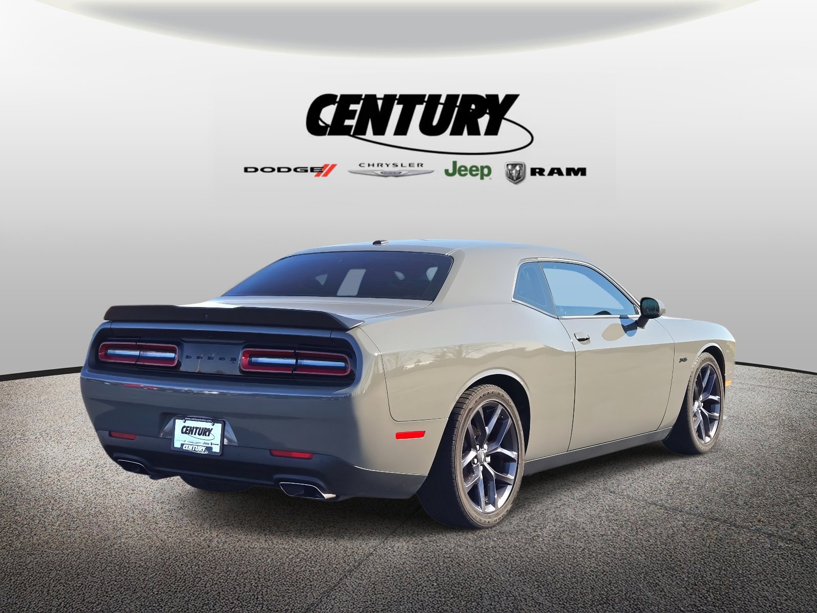 Used 2023 Dodge Challenger R/T w/ Blacktop Package image 4