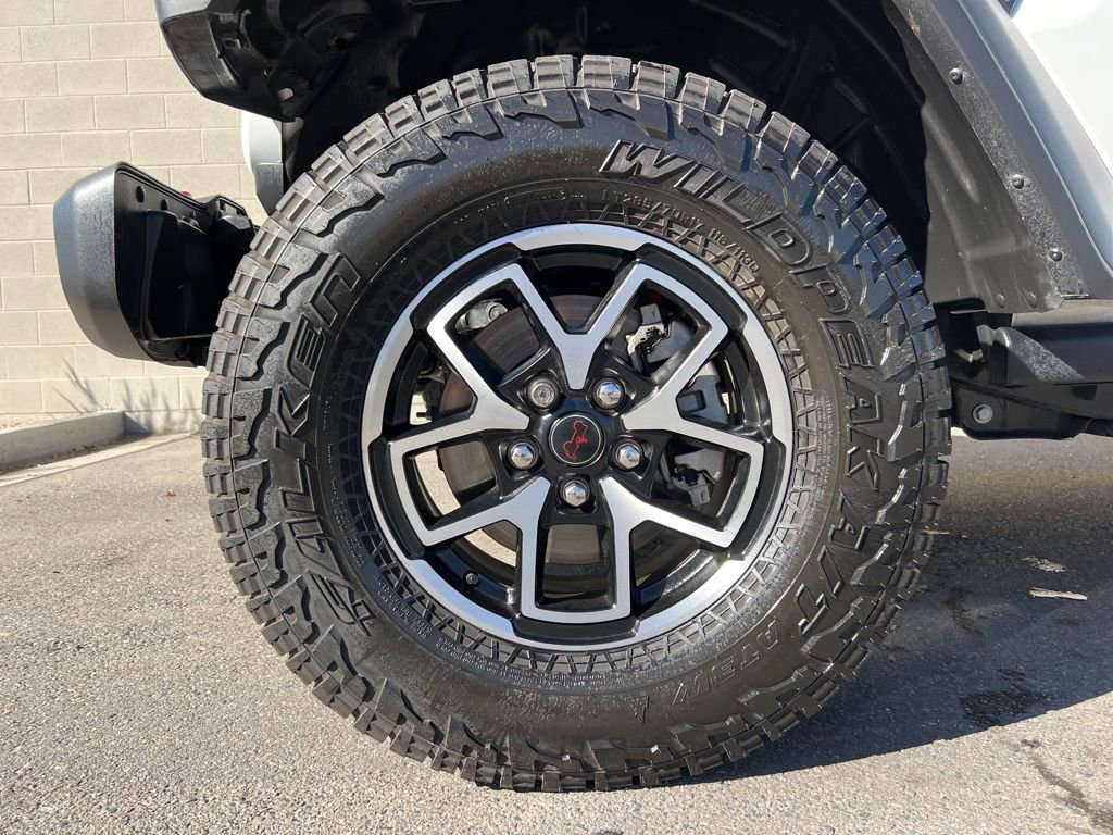 Certified 2025 Jeep Gladiator Rubicon w/ Convenience Group image 26