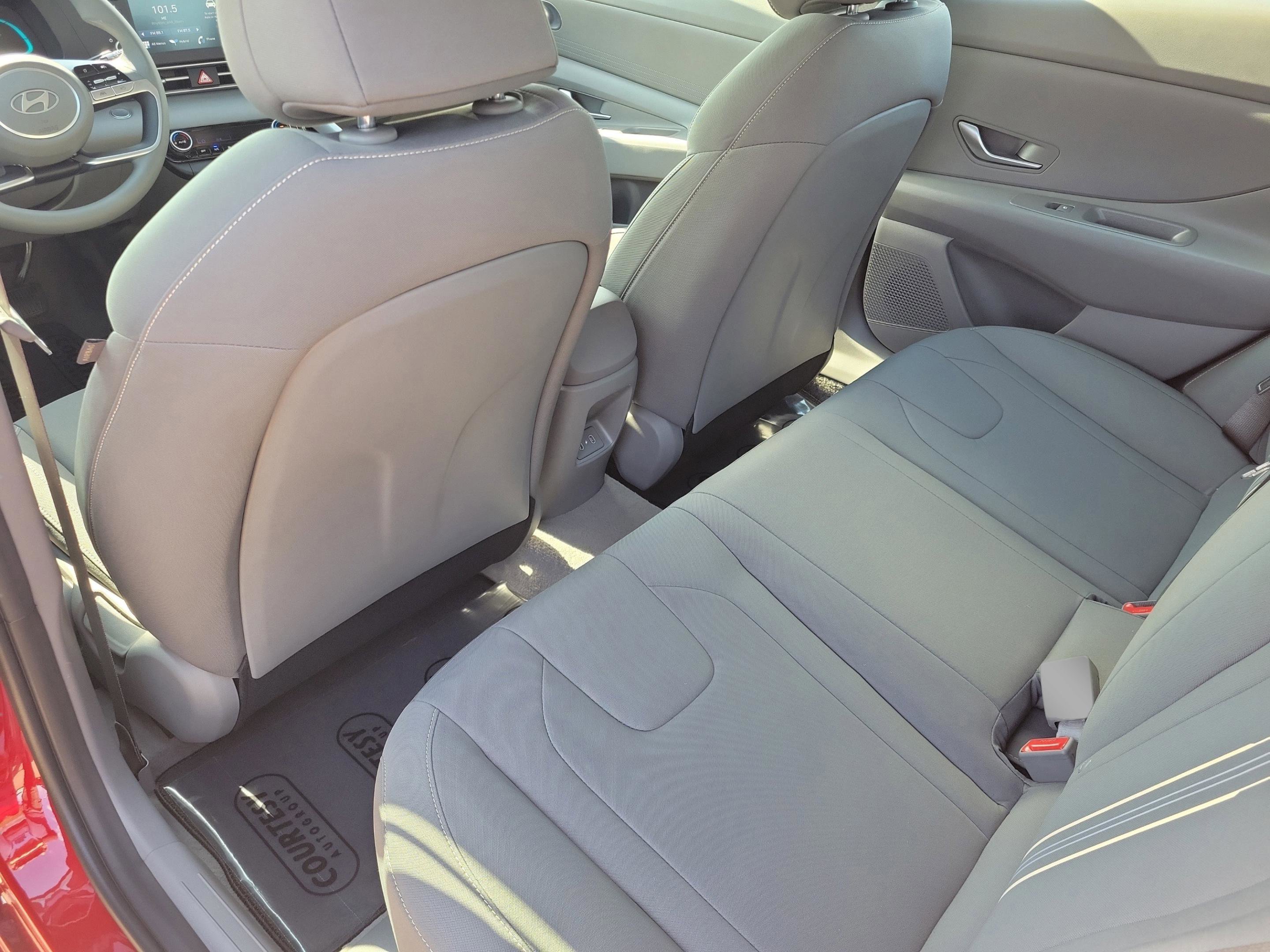 New 2026 Hyundai Elantra Blue image 8