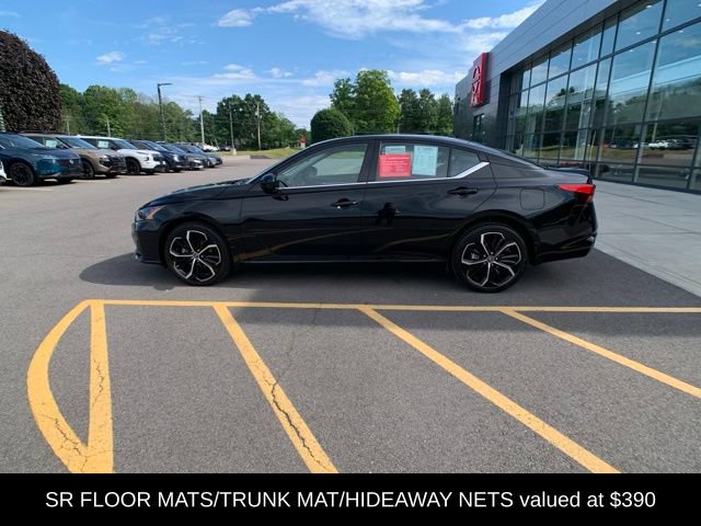 Certified 2025 Nissan Altima 2.5 SR AWD/4WD image 3