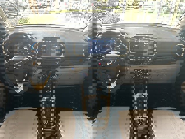 New 2026 Hyundai Venue SEL image 20