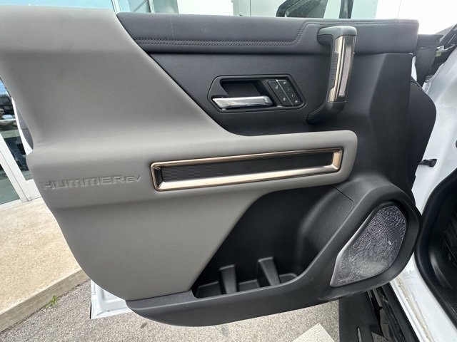 New 2025 GMC Hummer EV 2X image 11