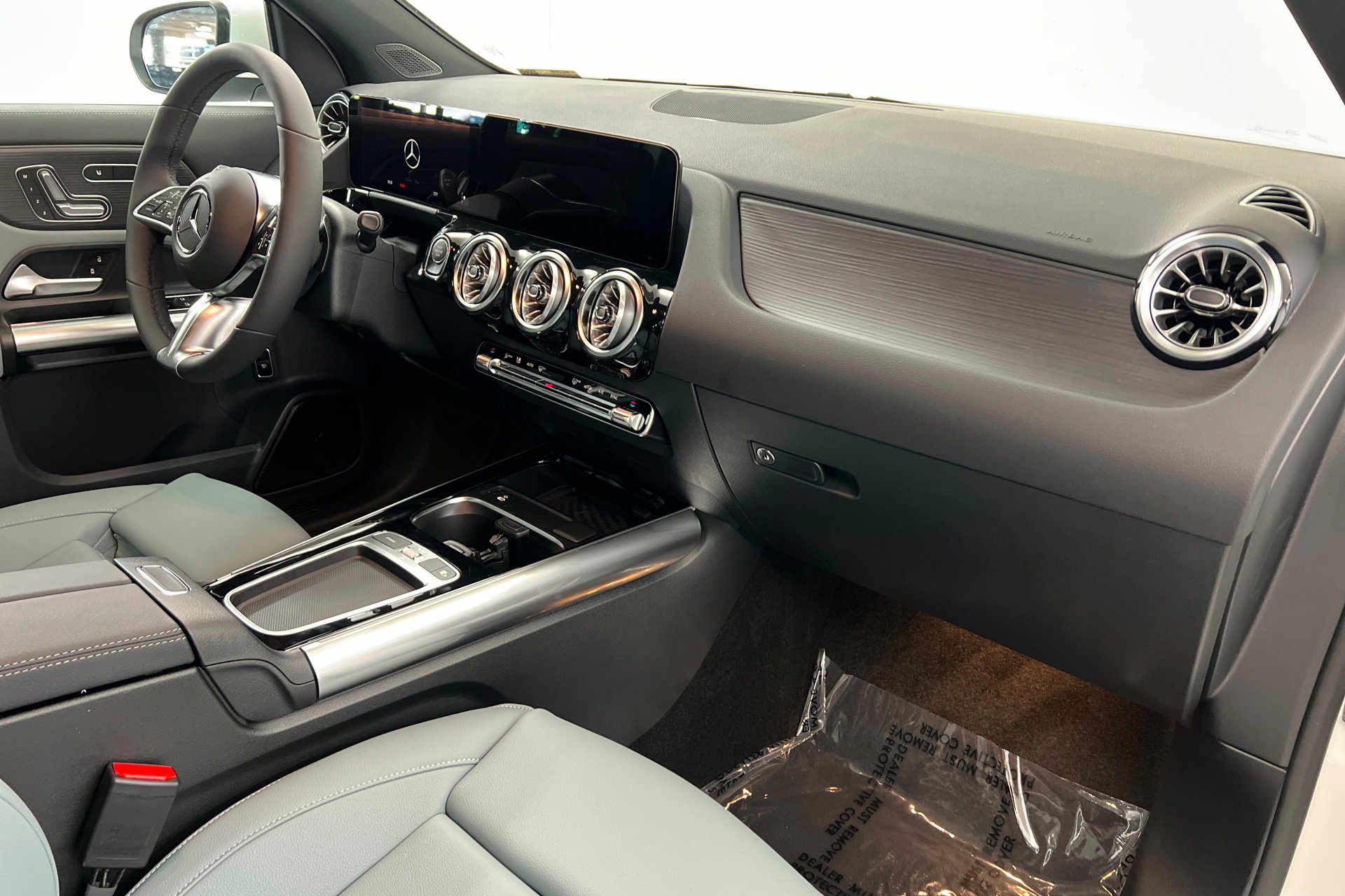 New 2026 Mercedes-Benz GLA 250 4MATIC image 24