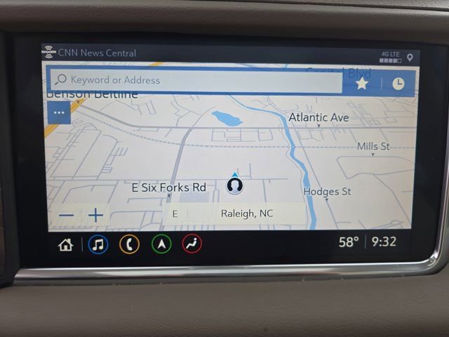 Used 2021 GMC Yukon Denali w/ Denali Premium Package image 24