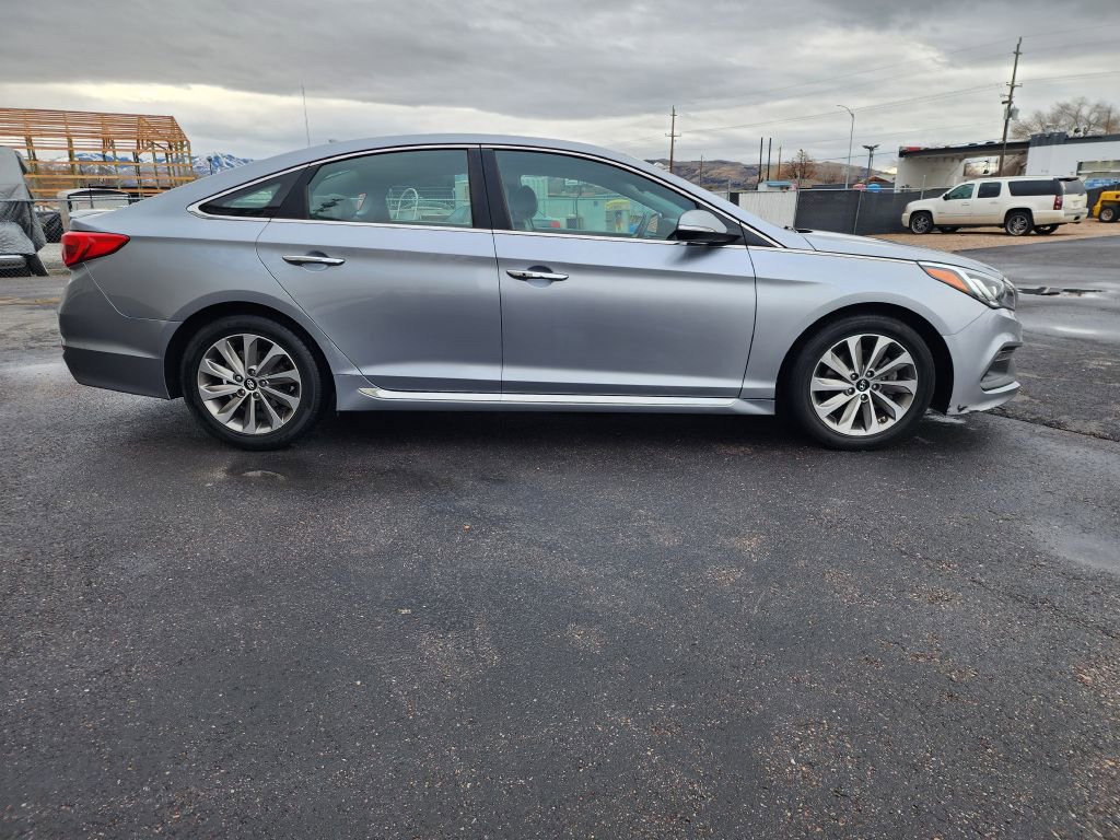 Used 2016 Hyundai Sonata Sport w/ Option Group 02 image 4
